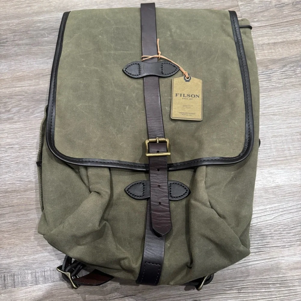 Filson Tin Cloth Backpack in Ottergreen